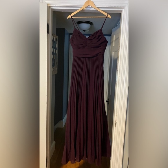 LULU's Prom Wedding Bridesmaid Pleated Boho Romantic Flowy Maxi Dress NWOT - Picture 4 of 4